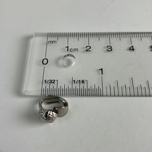 Vintage Clip On Silver Tone Earrings Star Design - Picture 7 of 9